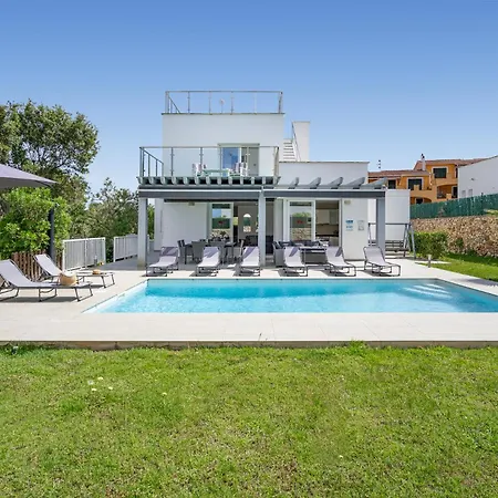 Luxury - Amazing Sea Views *